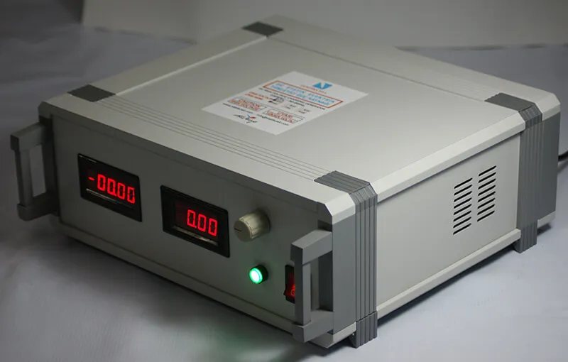 Gray DC high-voltage power supply with two digital displays, adjustment knob and carrying handle